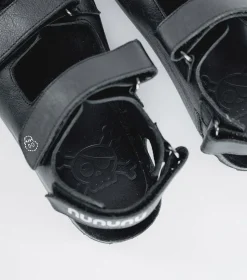 NUNUNU Leather Strap Sandals Store